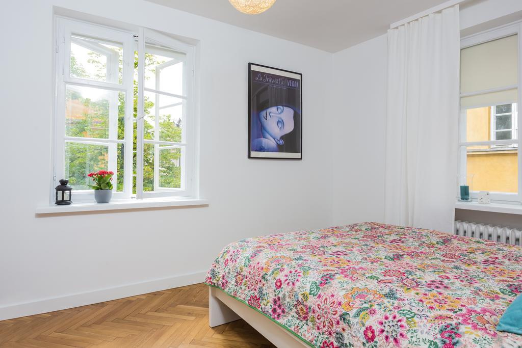 Baker Street Apartamento Varsóvia Quarto foto