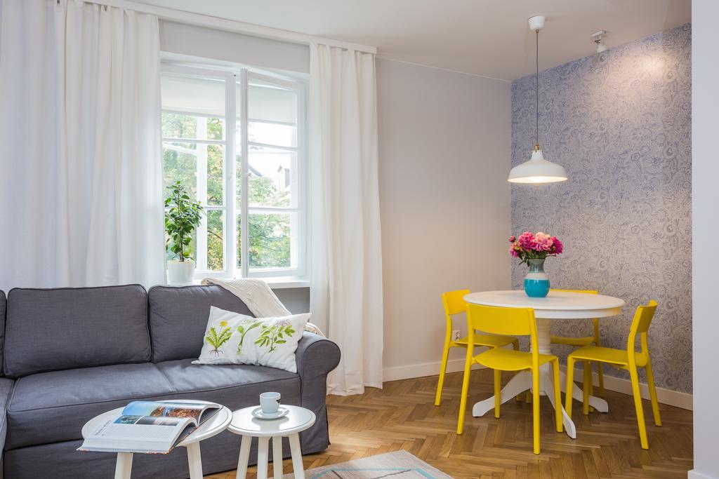 Baker Street Apartamento Varsóvia Quarto foto
